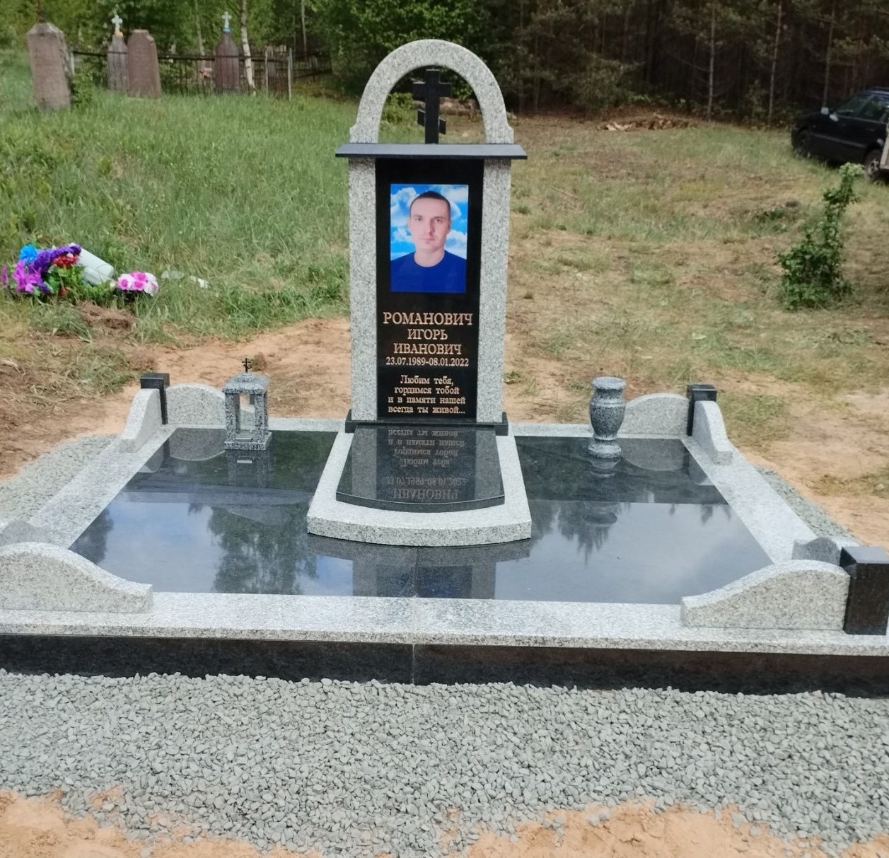 Двойной памятник элитный